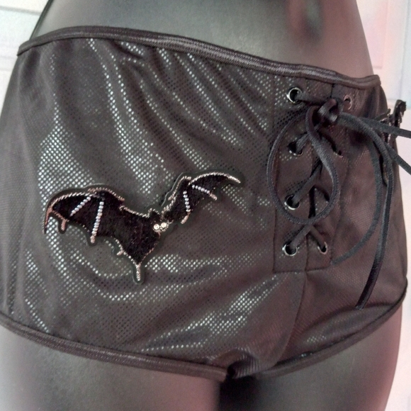Dolls kill vampire bat soarkly hot pants! Festival rave costume wear! Like new! - Picture 4 of 5